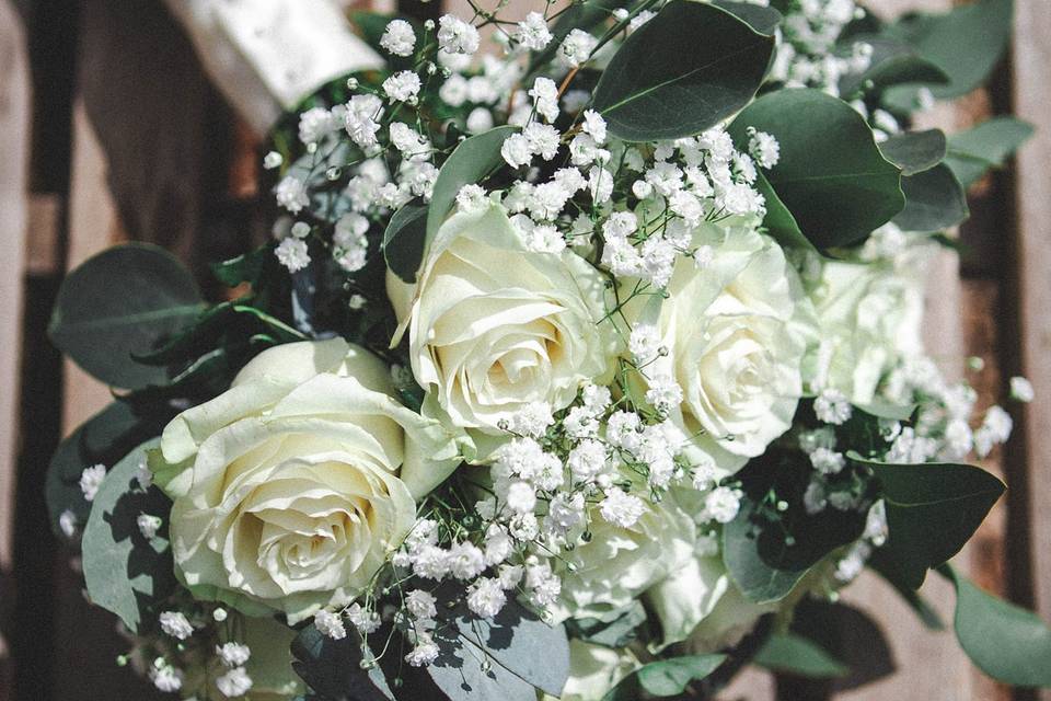 Roses and Gypsophilia