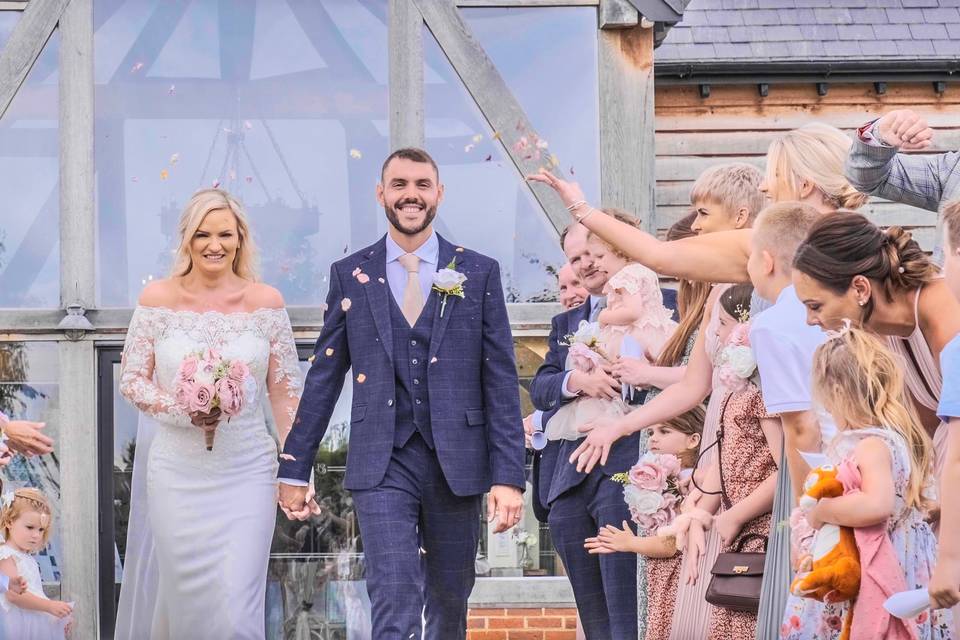 Confetti at Sissons Barn