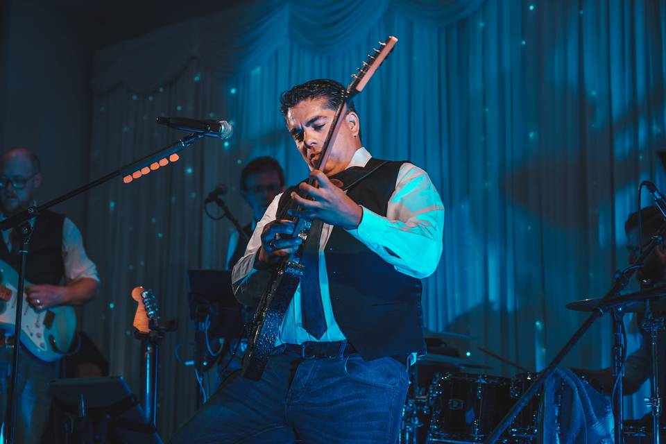 Upbeat wedding band