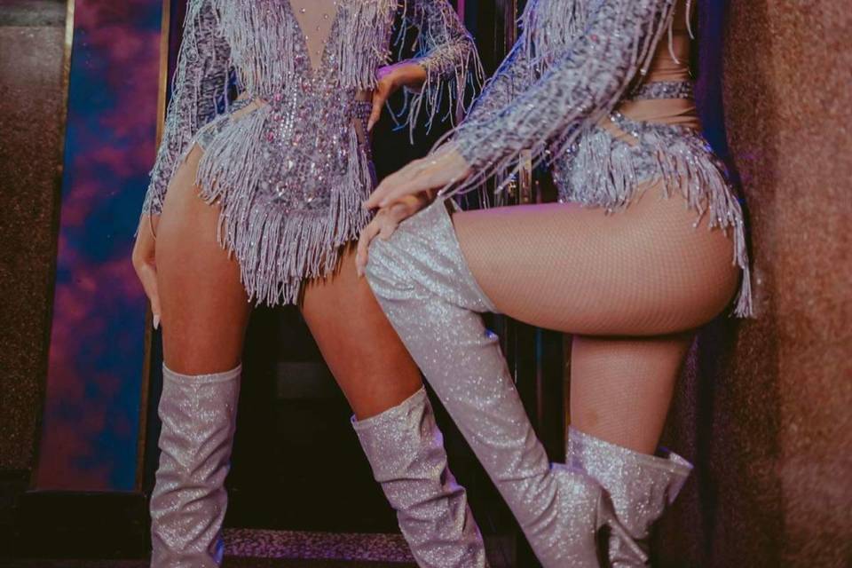 Disco ball heads, mirror men