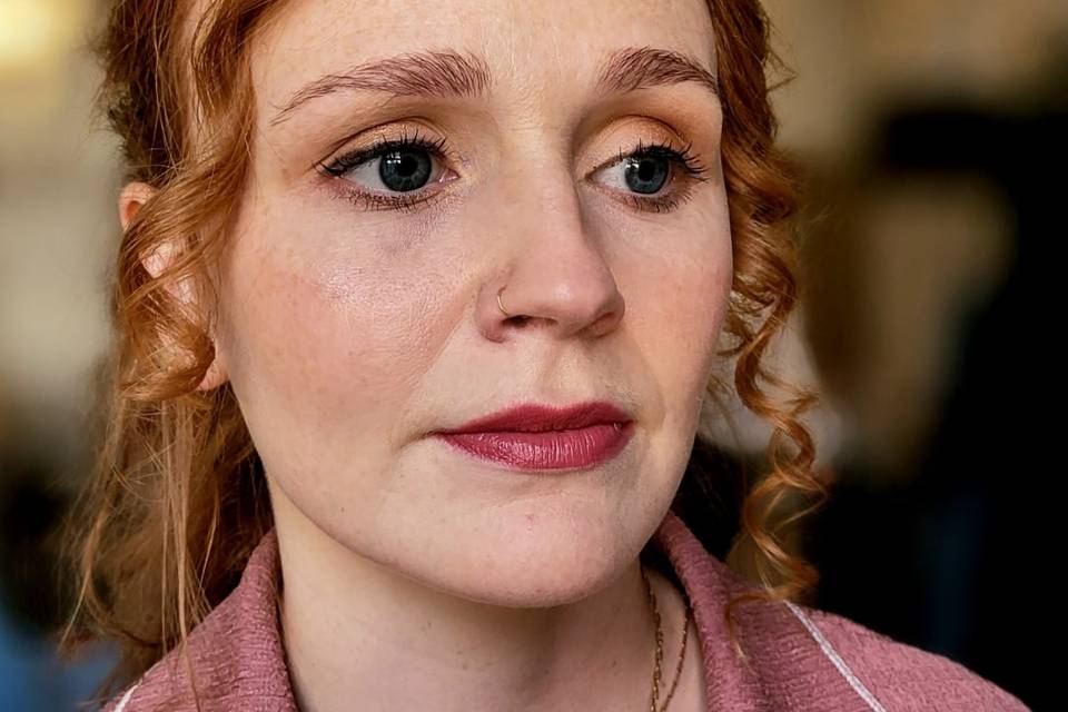 Natural makeup for red heads