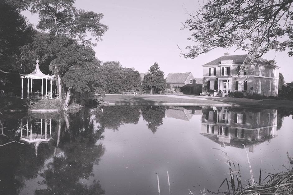 Preston Court and Juliana's island with wedding pagoda for ceremonies