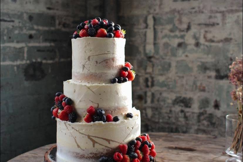 Semi naked wedding cake