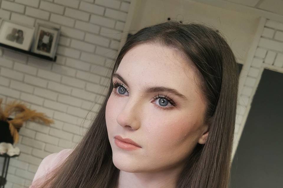 Teen make-up