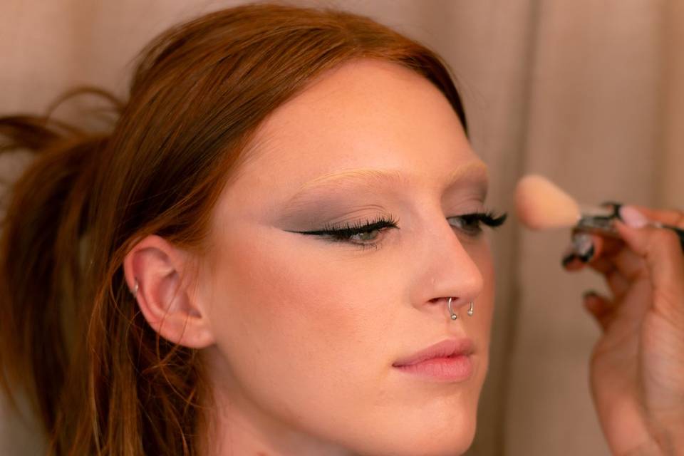 Glamming in action