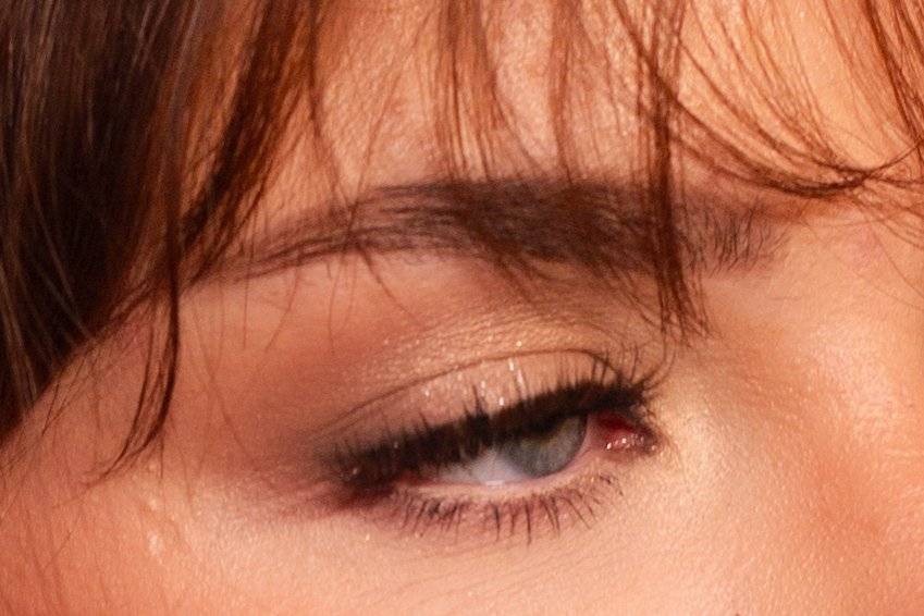 Up close signature soft glam
