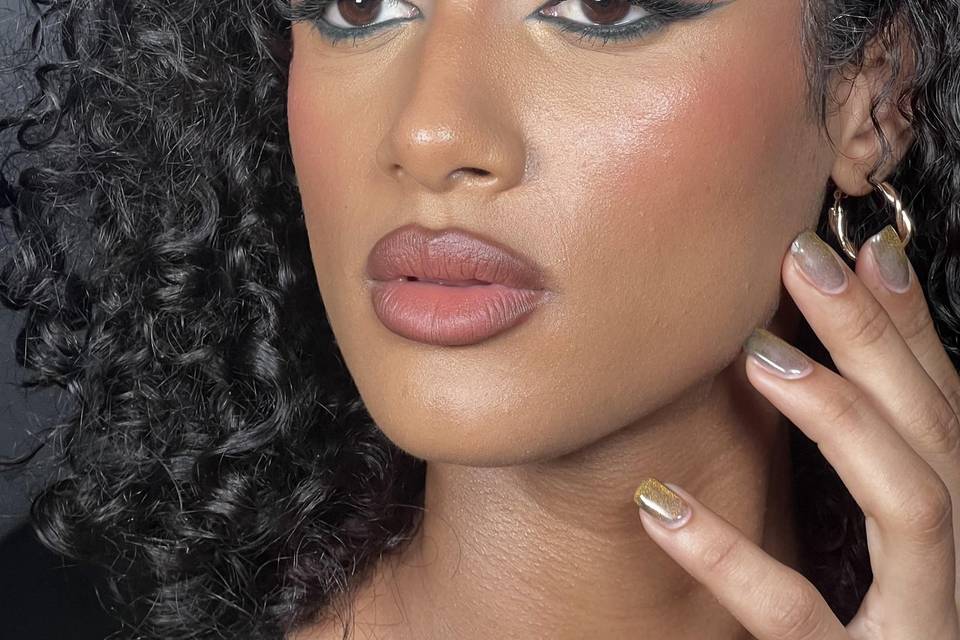 Reverse cat eye