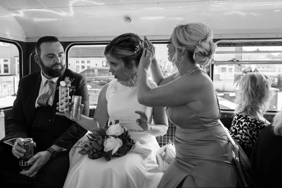 Bus moment