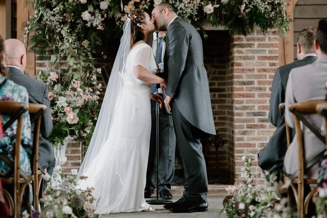 Great Barn Ceremony