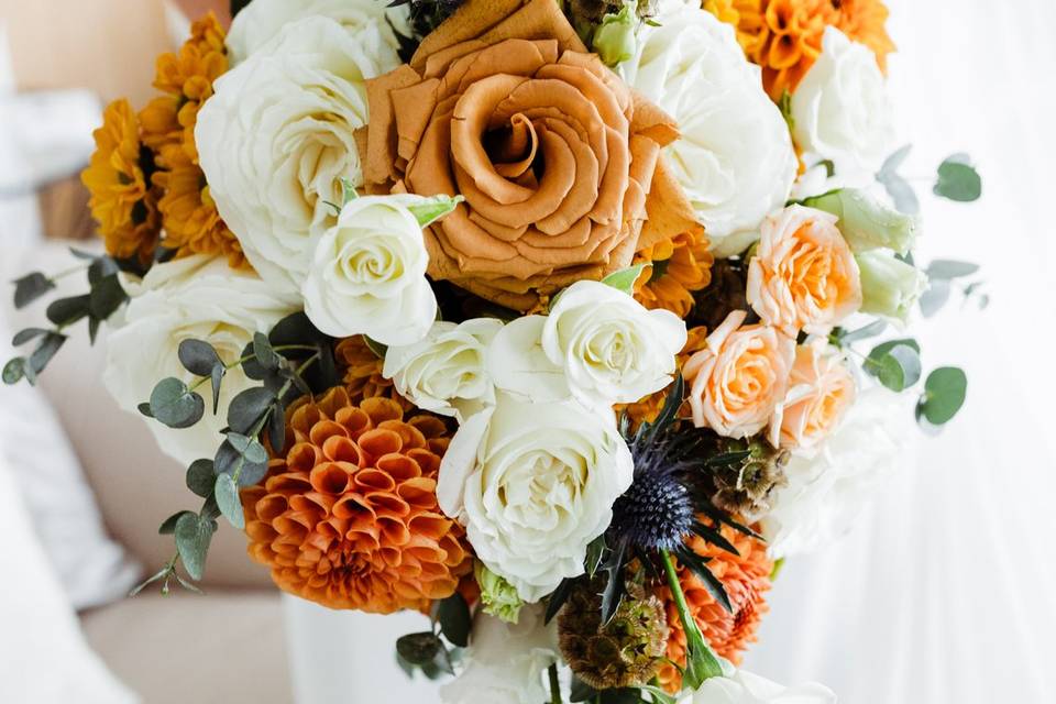 Cascade bouquet