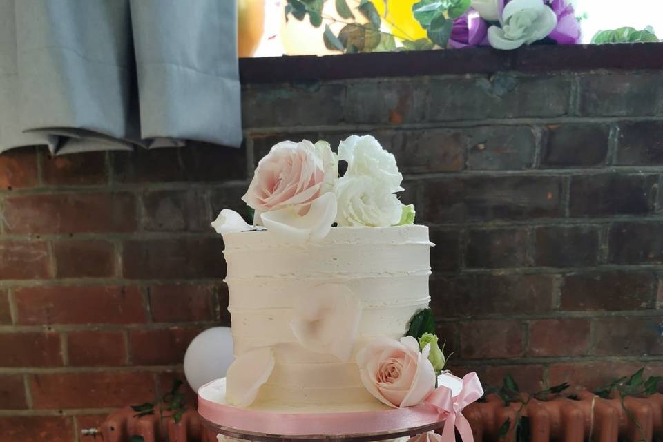 Rustic wedding cake