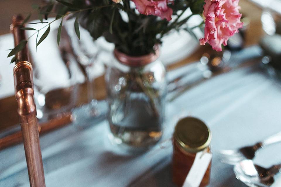 Flower jar posy