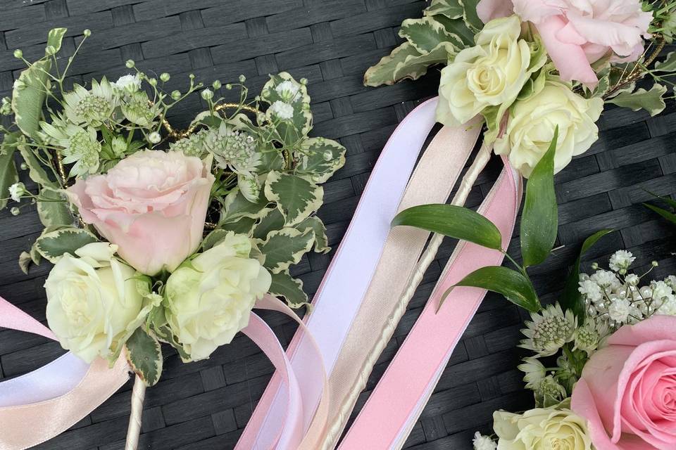 Flower girl wands