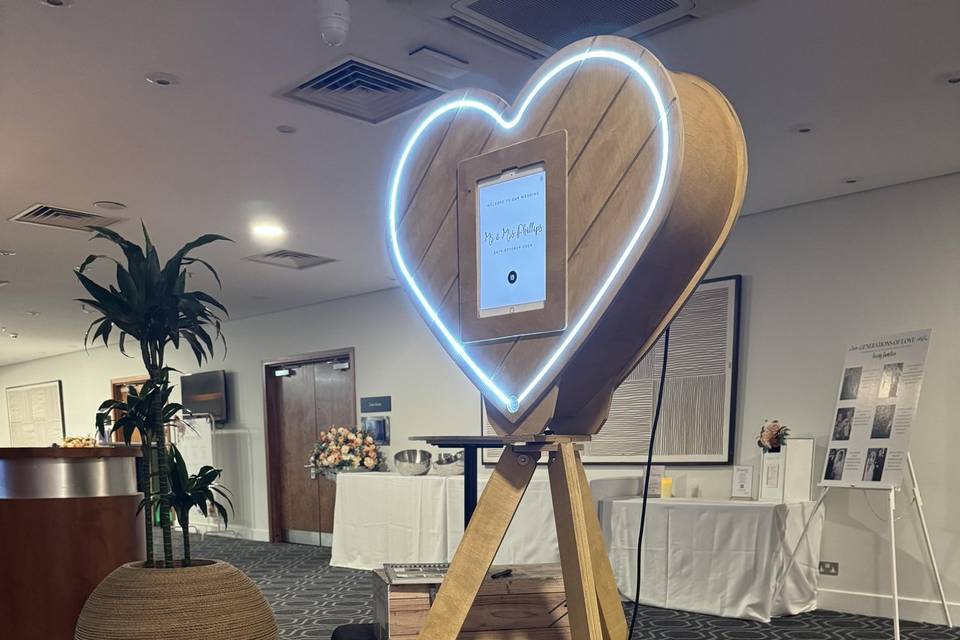 Love Heart Selfie Pod