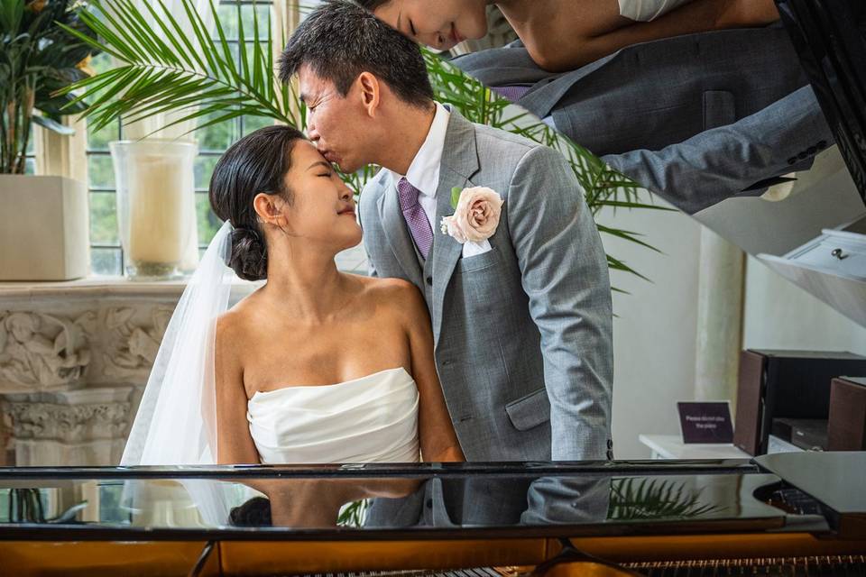 A quiet kiss reflected