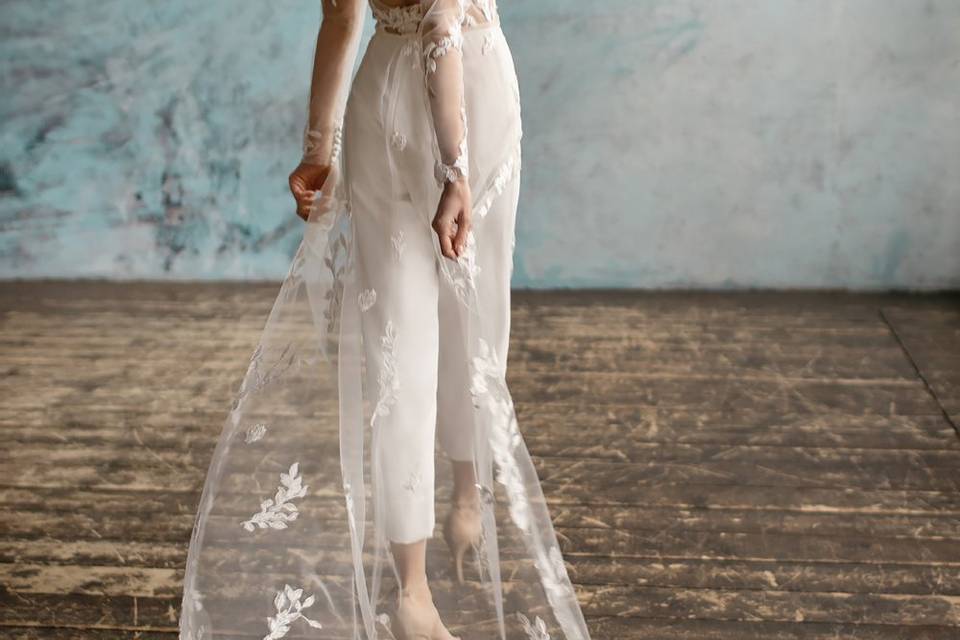 Ivy - Lace Wedding Dress