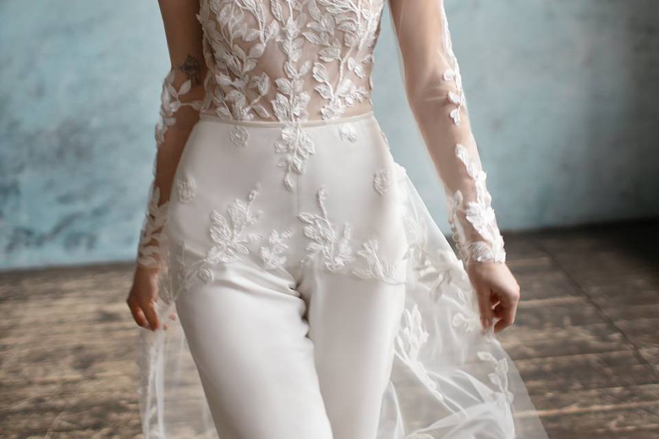 Ivy - Long Sleeve Wedding