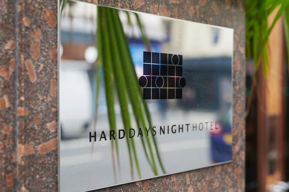 Hard Days Night Hotel 44