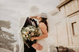 Cosmea Wedding Planning