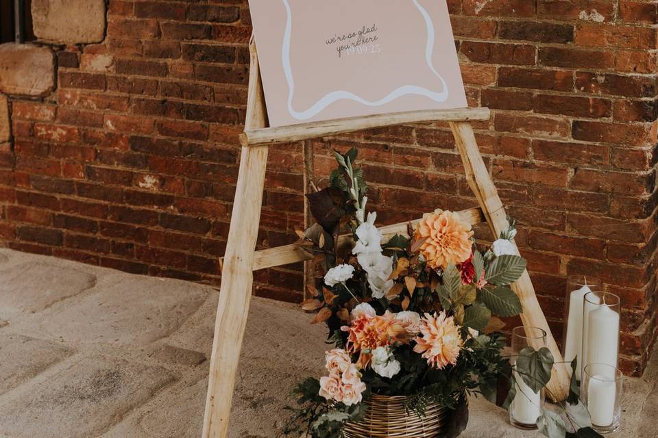 Welcome to N&M's wedding