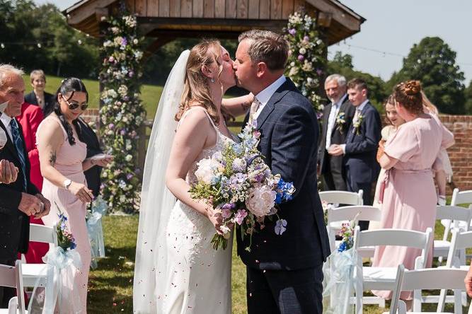 Confetti Kiss