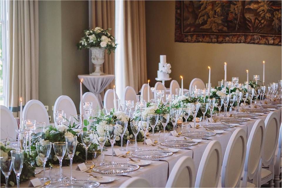 Elegant banquet table