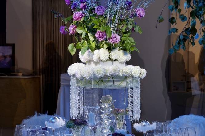 Glamorous wedding decor