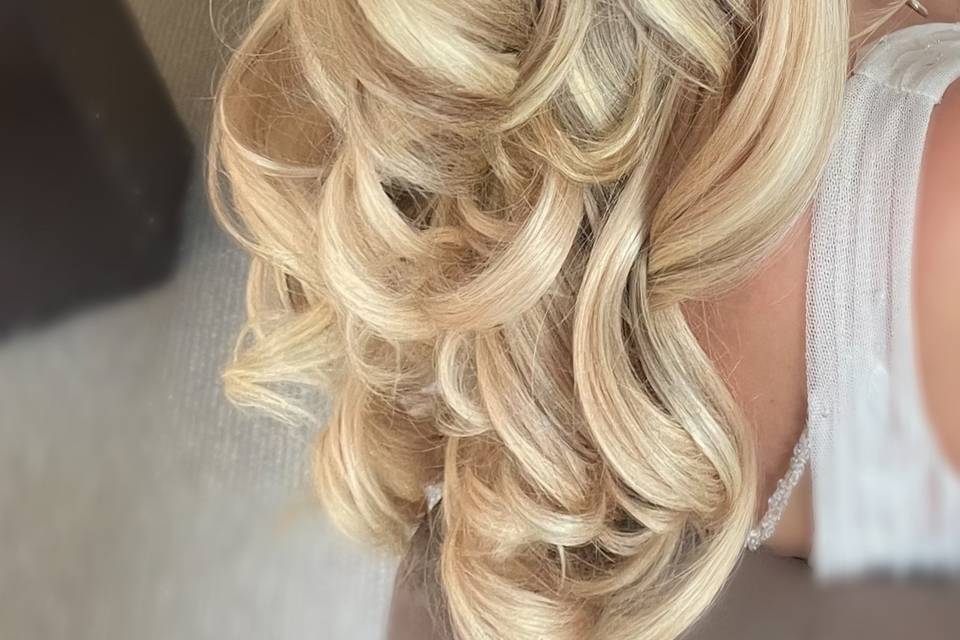 Bridal hair