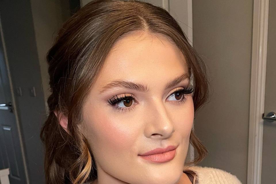 Bridesmaid makeup