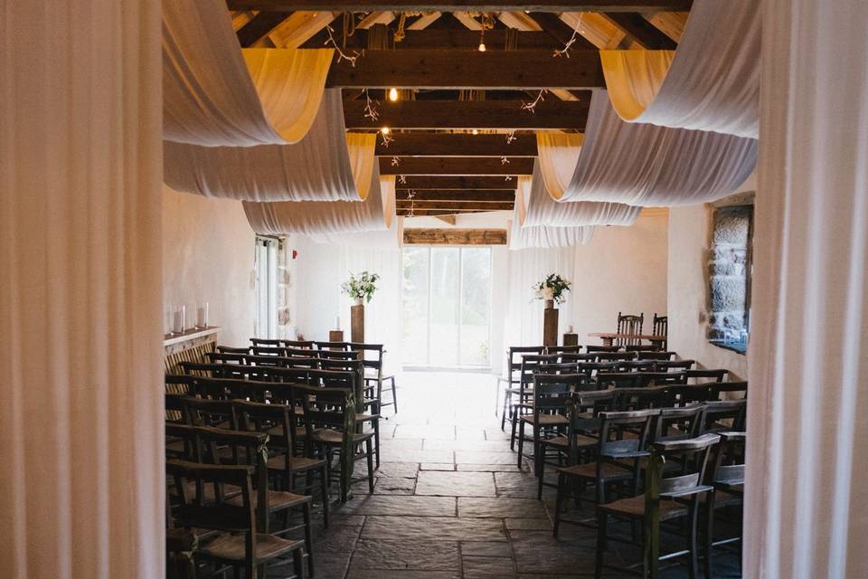 Linen Drapery (Ceremony)