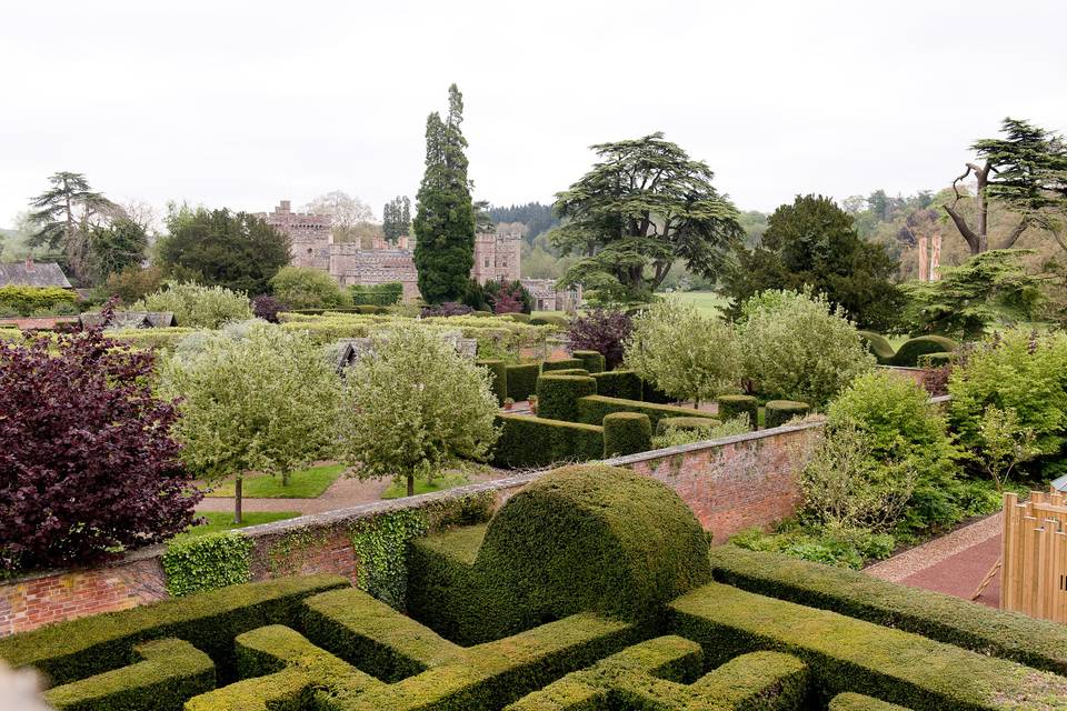 Hampton Court Castle Gardens