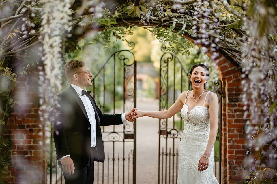 Couple in gardens