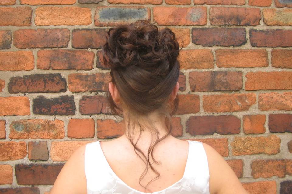 Wedding guest hair