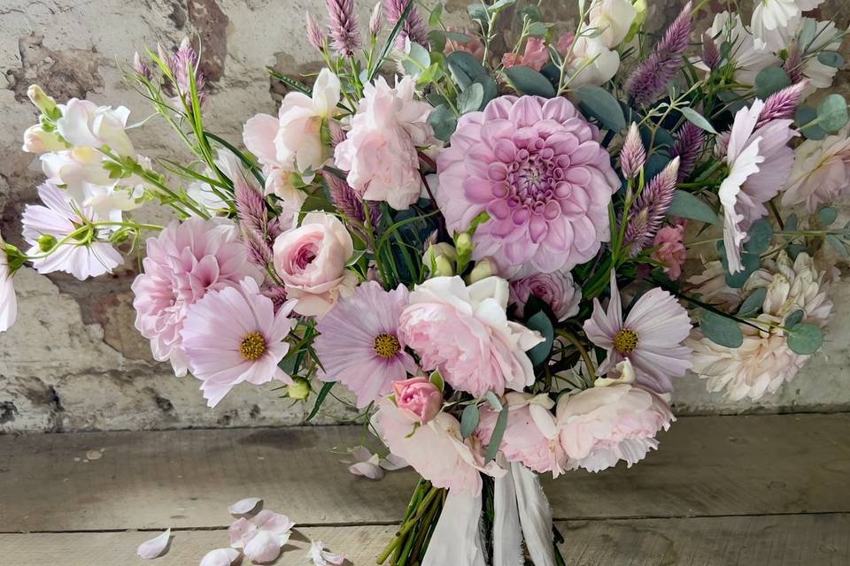 Summer Bouquet & Buttonhole