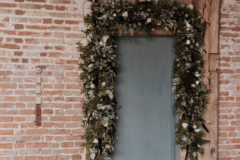 Door garland