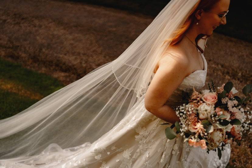 Chloe holding bouquet