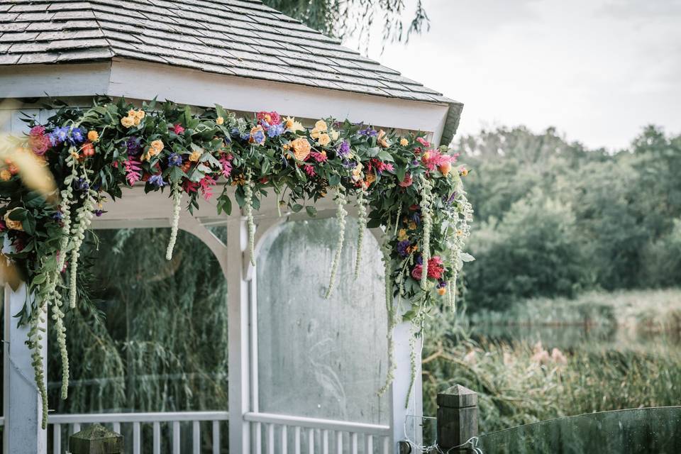 Arbour garland