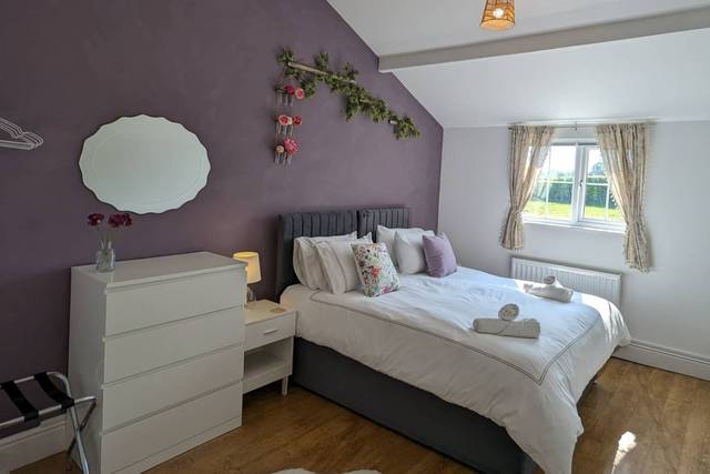 Airbnb - Single/Double Room