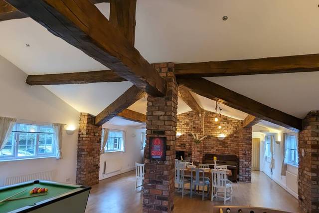 Airbnb - Large open plan area