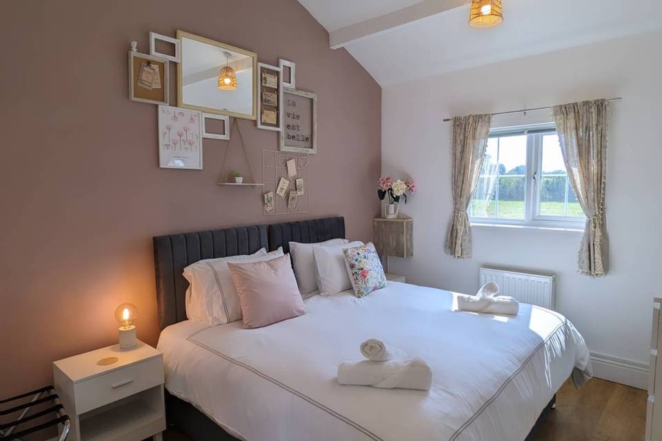 Airbnb - Single/Double Room