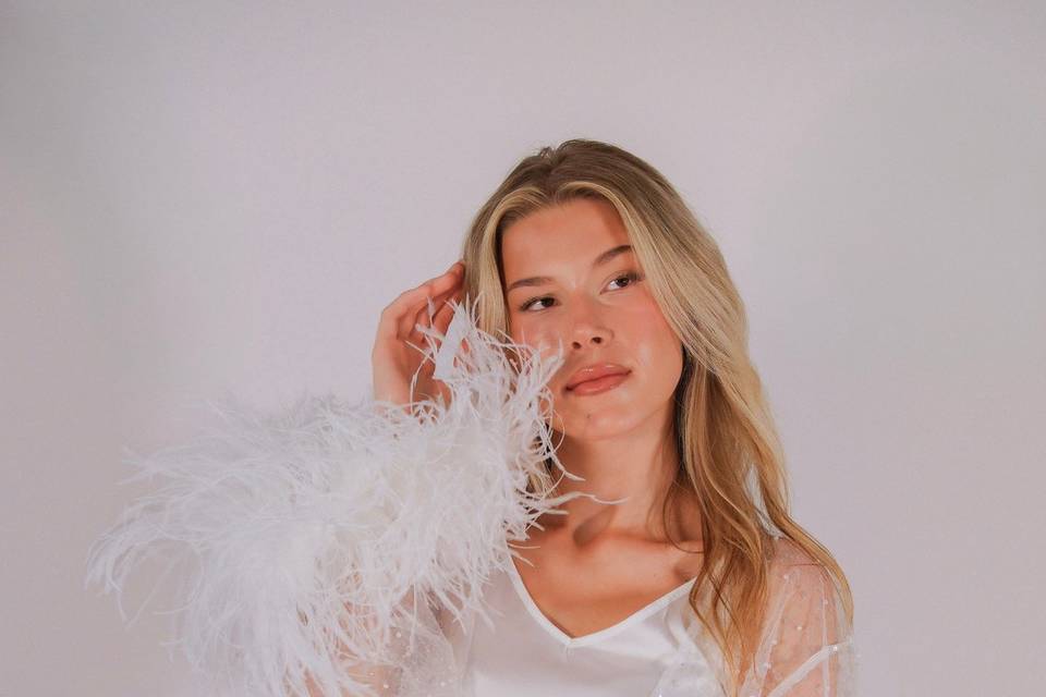 Josephine feathered robe