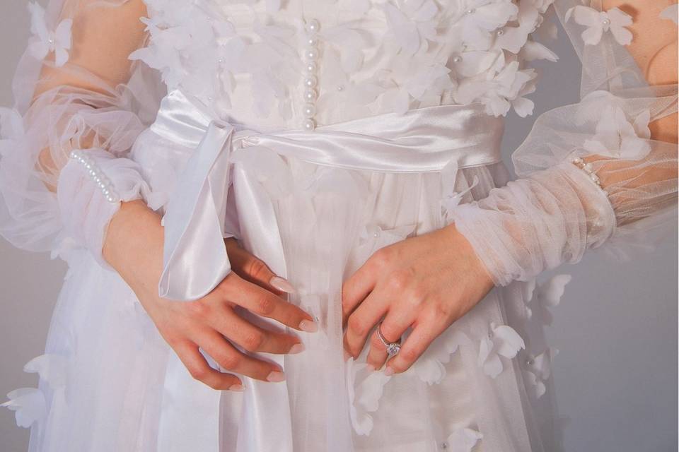 Lumi butterfly detail robe