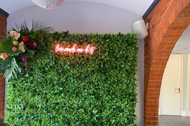 Foliage Wall - Opt neon sign