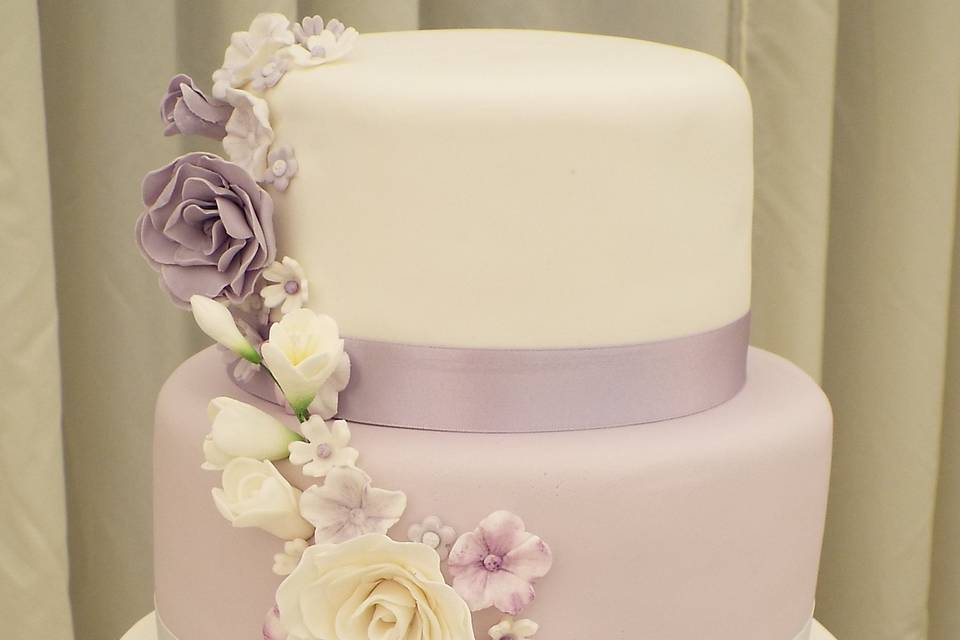 White & lilac sugar flowers