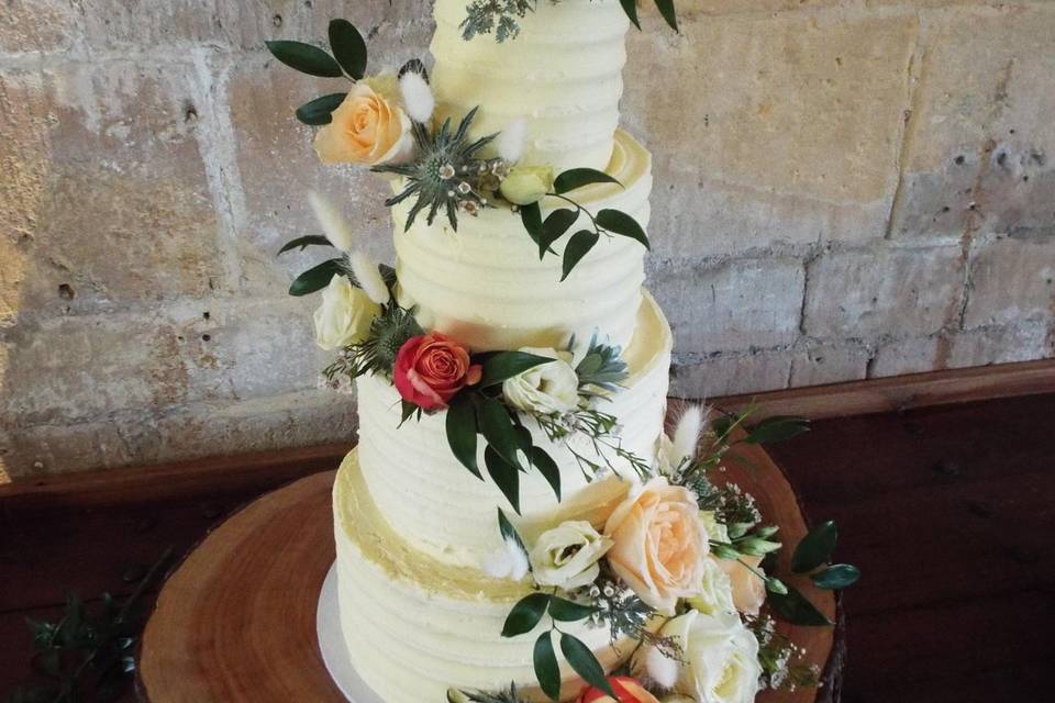 Buttercream autumn flowers