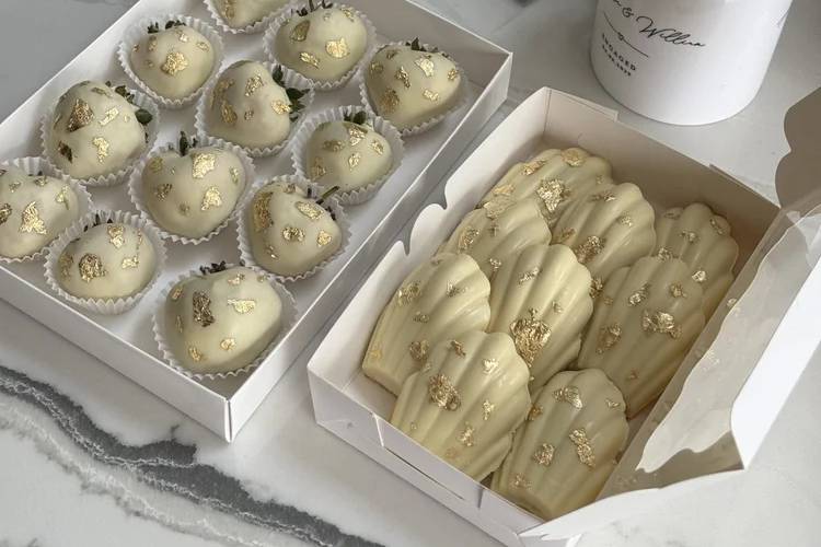 DeliciousLee Dipped