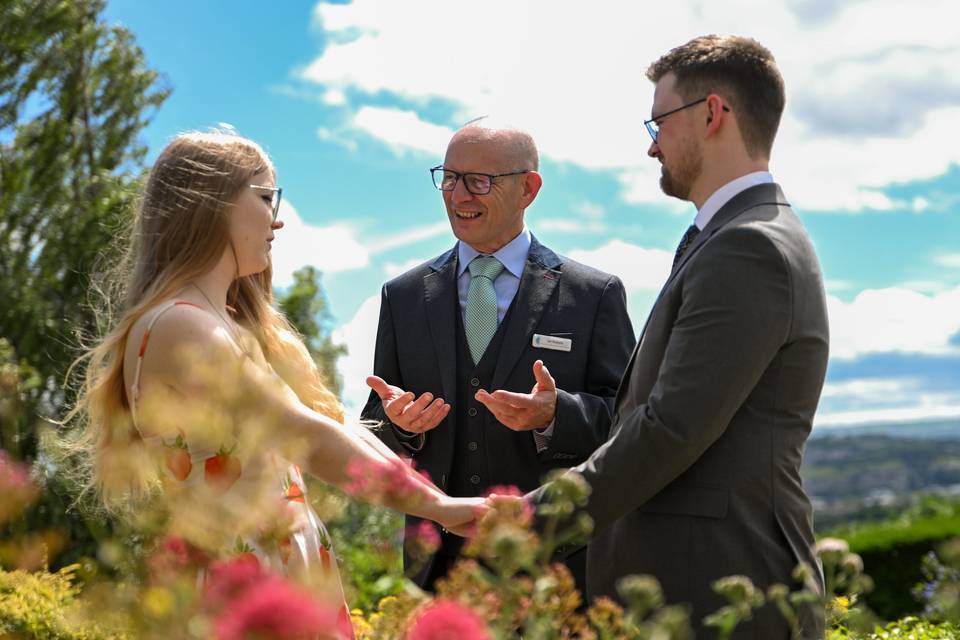 Outdoor vow reading