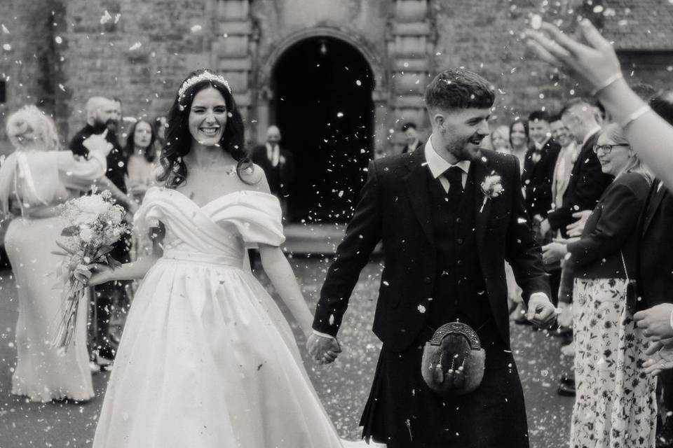 Chloe & Chris Rowallan Castle