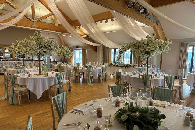 Hall reception table decor