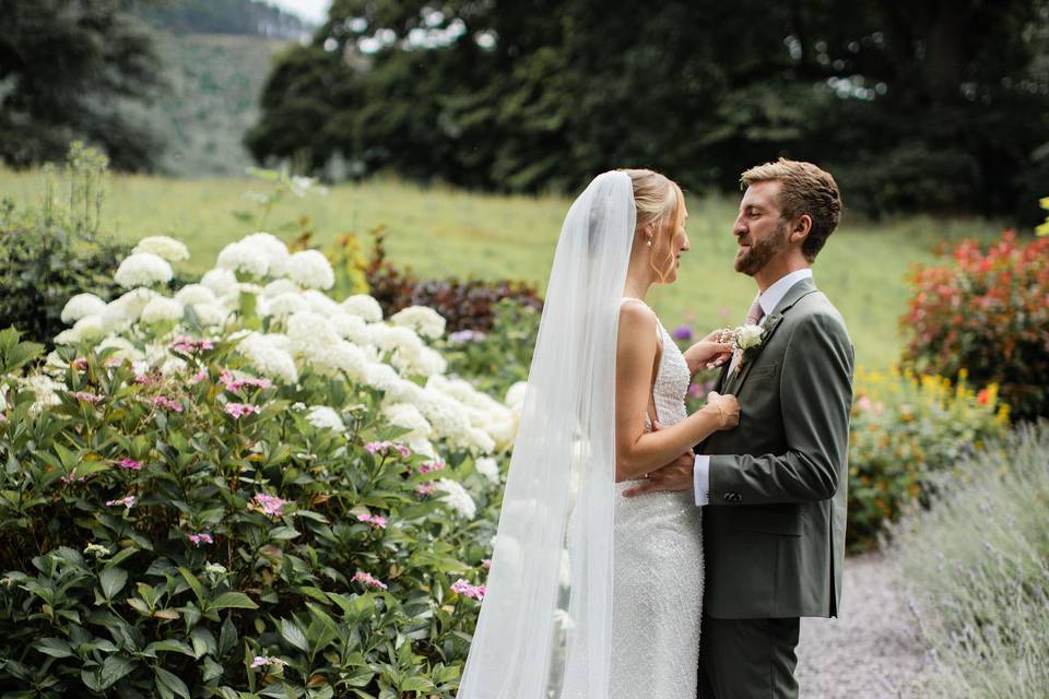 Bride & Groom portrait